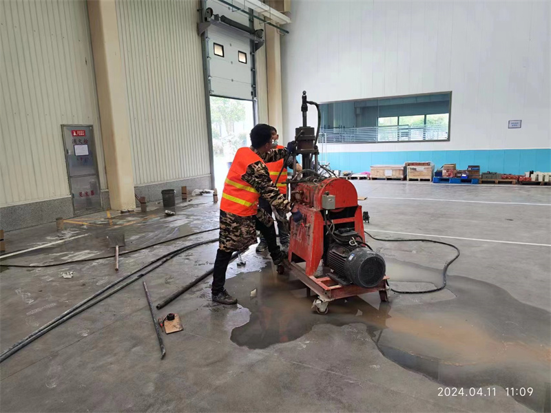 新干厂房地面下沉塌陷注浆加固施工